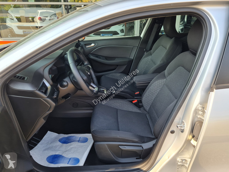 Furgoneta Renault CLIO V REVERSIBLE 1.6 E-TECH...