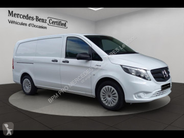 Лекотоварен фургон Mercedes
