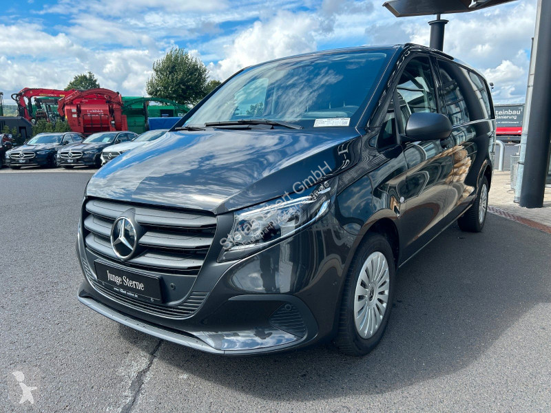 Лекотоварен автомобил Mercedes Vito  9G...