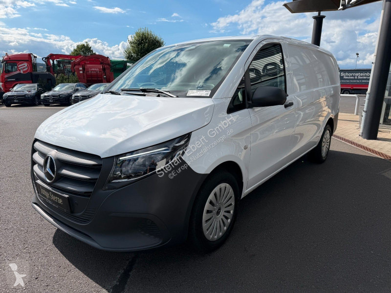 Лекотоварен автомобил Mercedes Vito  AHK Kamera...