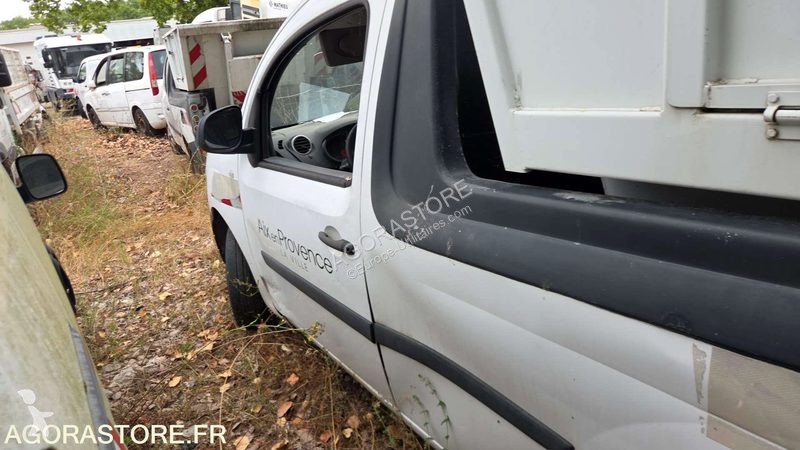 Лекотоварен автомобил Renault KANGOO