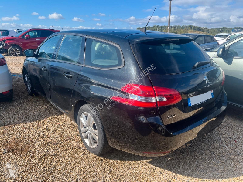 Лекотоварен автомобил Peugeot II SW 1.5 BlueHDi...