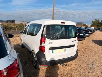 Пътнически бус Dacia