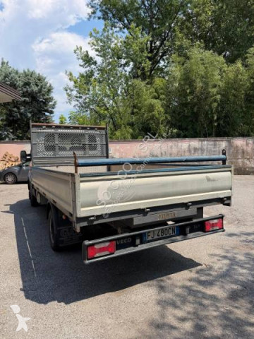 Dostawcza platforma burtowa Iveco