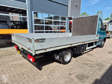 Platte bak Mercedes