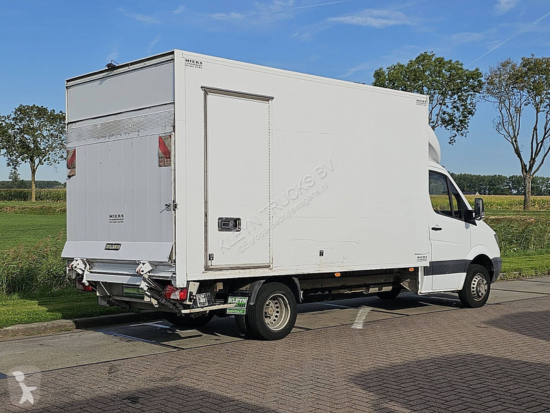 Furgoneta Mercedes 516 zijdeur klep EURO5