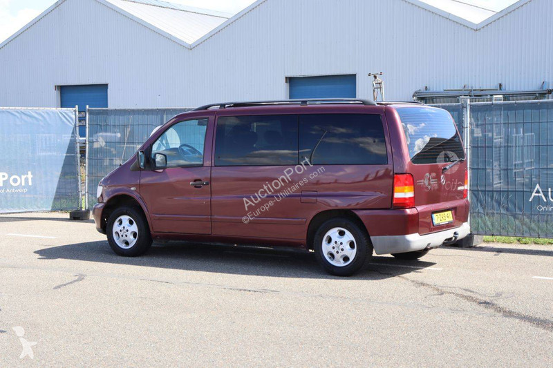 Bedrijfswagen Mercedes 114