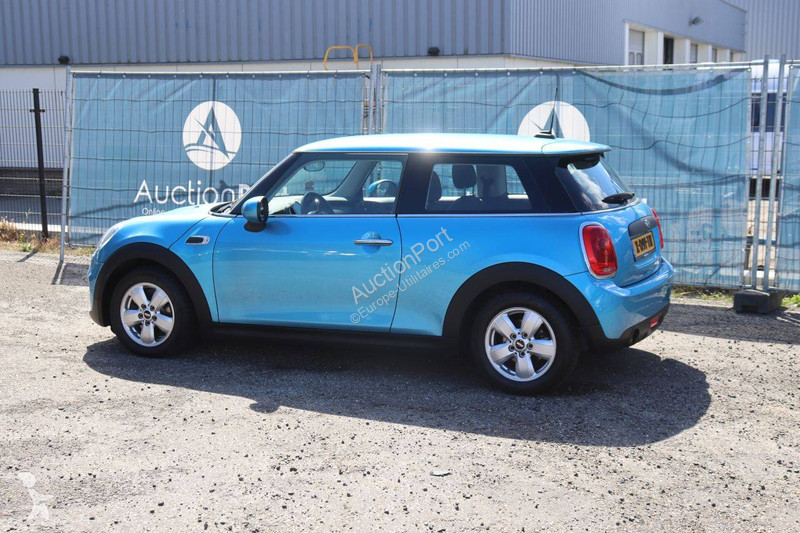 Mini One van