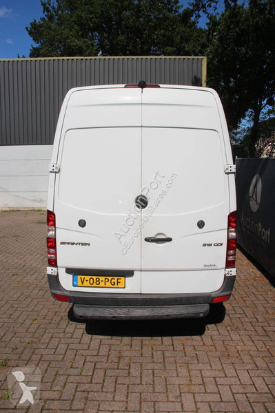 Mercedes 316 CDI van