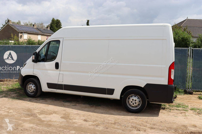 Peugeot  van