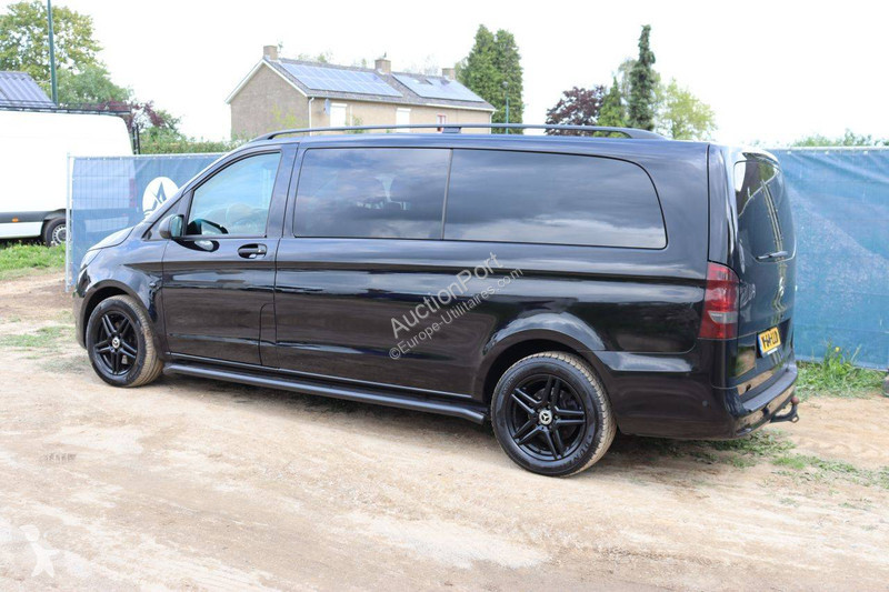 Mercedes  van