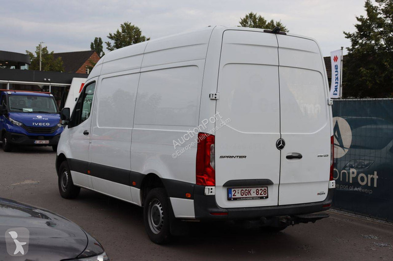 Mercedes 316 CDI van
