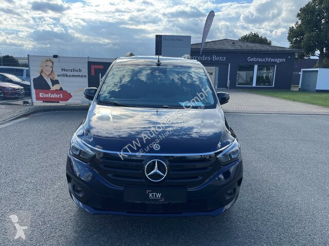 Furgoneta Mercedes EQT 200...