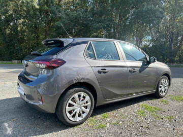 Coche berlina Opel