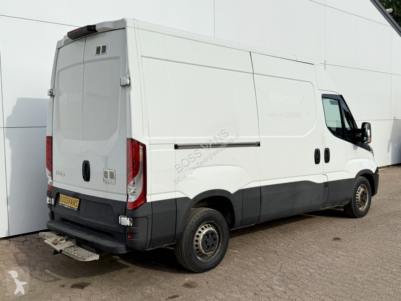 Furgoneta Iveco 35S14 2.3 352 L2H2 Airco Cruise...