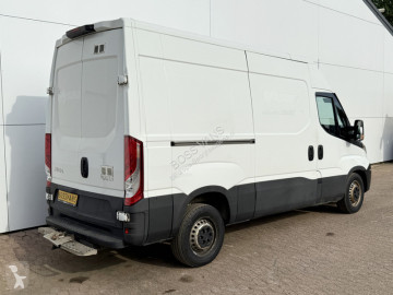 Caja cerrada Iveco