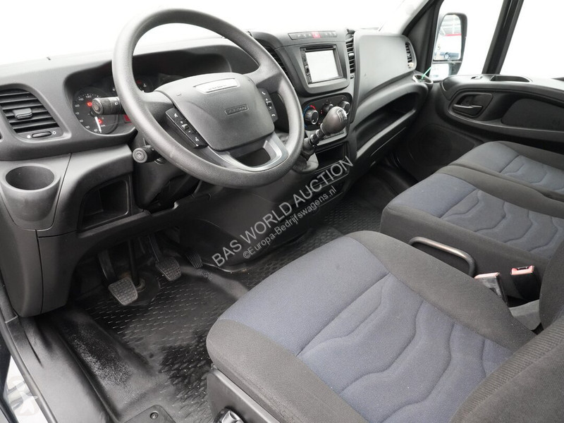 Bedrijfswagen Iveco 35S16