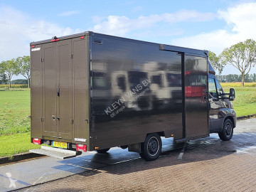 Bestelwagen Iveco