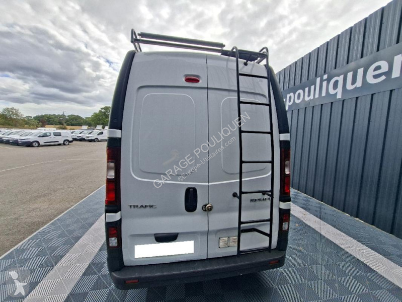 Коммерческий автомобиль Renault FGN L2H2 2.0...
