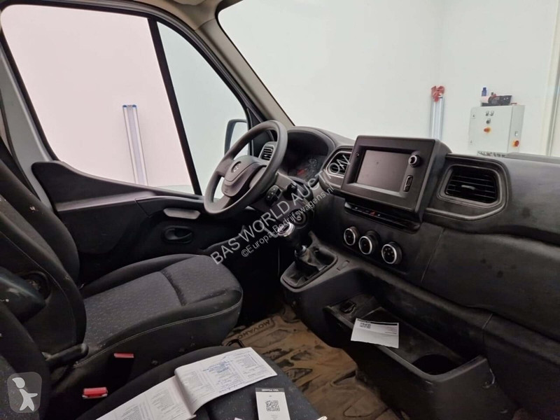 Furgoneta Opel 2.3DT L2H2 Airco/NAV/PDC