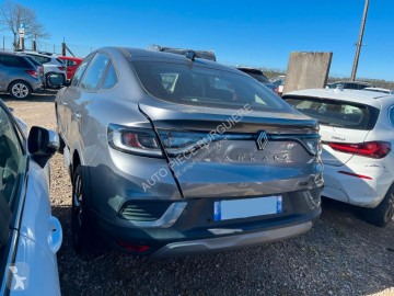 Внедорожники 4X4 / SUV Renault