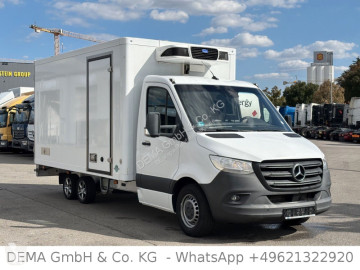 Užitkový vůz s chladničkou Mercedes