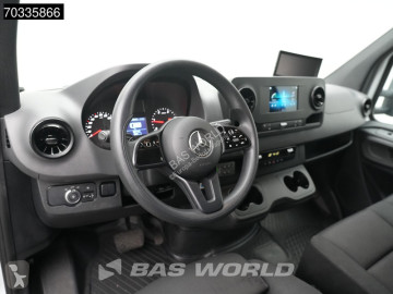 Užitkový vůz s chladničkou Mercedes