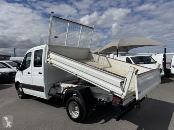Užitkový vůz s korbou Mercedes