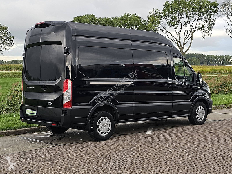 Veículo utilitário Ford 330