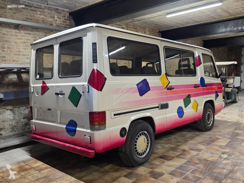 Furgoneta Mercedes mb100dp