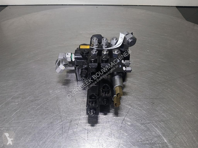 Užitkové vozidlo Yanmar V8-5606660627-Walvoil...