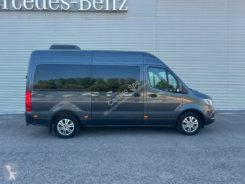 Furgoneta Mercedes III