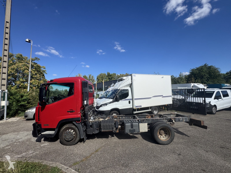 Furgoneta Nissan NT500  35.15 3.0 150CV CHASSIS...