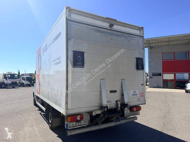 Haszongépjármű Renault 145 DCI