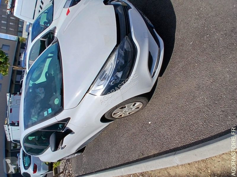 Veículo utilitário Renault CLIO