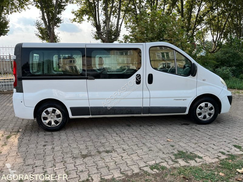 Veículo utilitário Renault TRAFIC