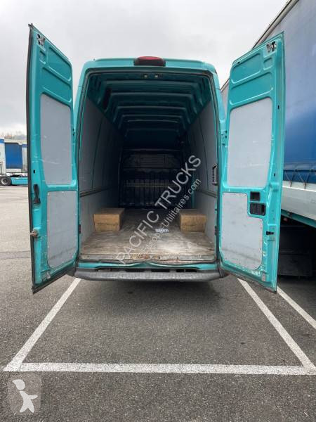 Haszongépjármű Iveco 35C15