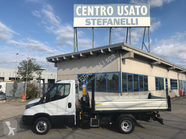 Véhicule utilitaire Iveco DAILY 35C14H Cassone...