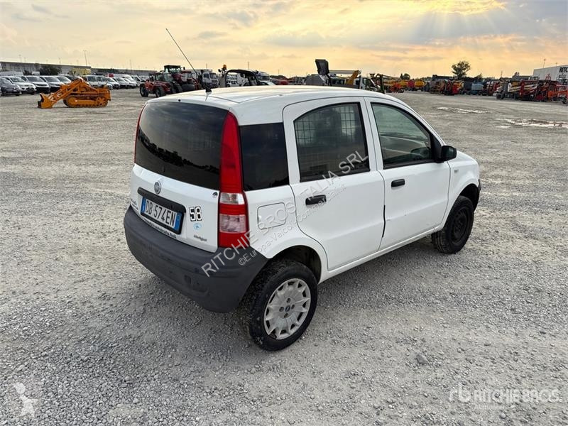 Veículo utilitário Fiat Cargo Van