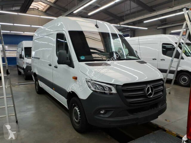 Veículo utilitário Mercedes Sprinter 317...