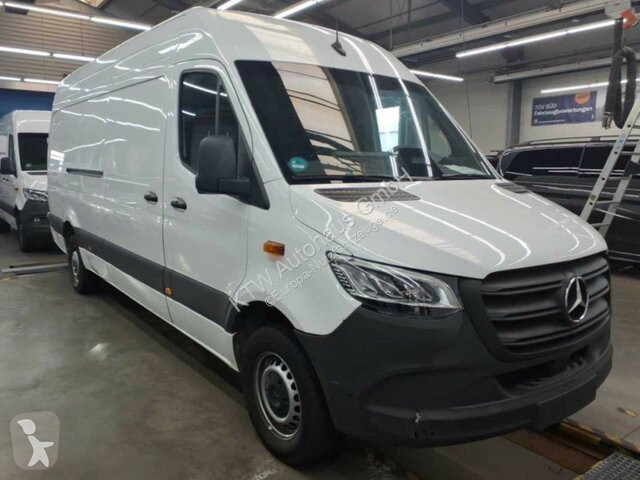 Veículo utilitário Mercedes Sprinter 317...