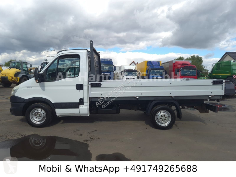 Véhicule utilitaire Iveco 35S13