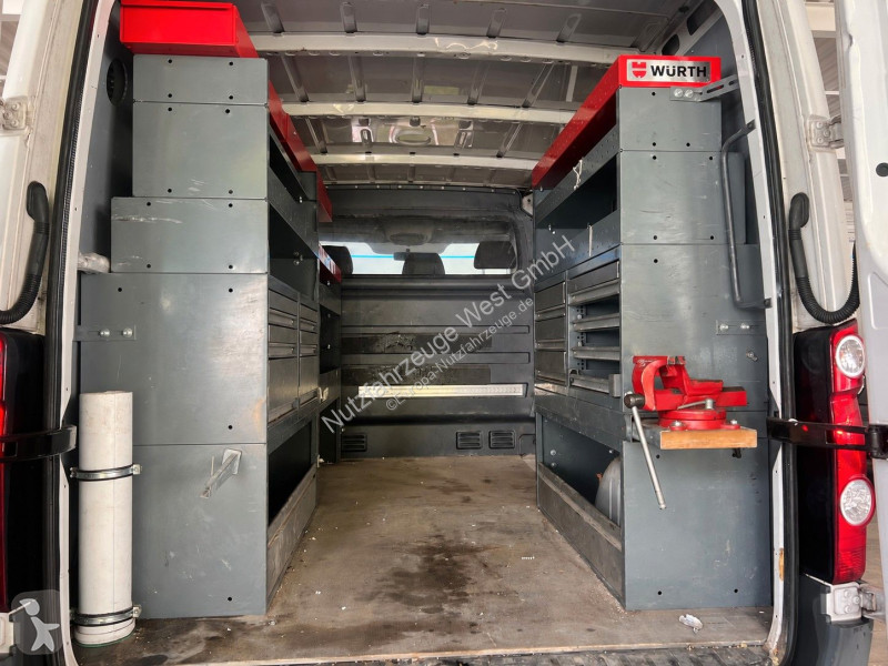Furgoneta Volkswagen TDI *Sortimo Regale*