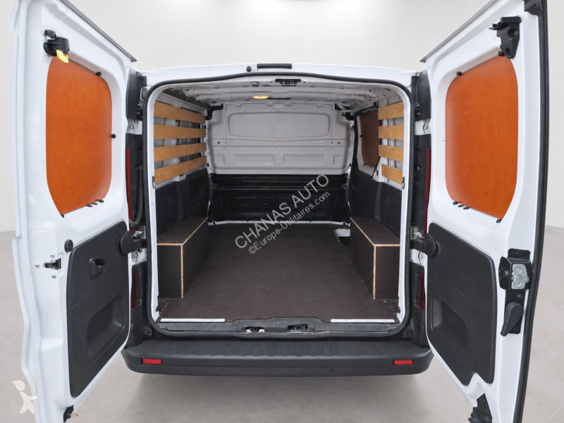 Véhicule utilitaire Renault L1H1 1200 KG 2.0...