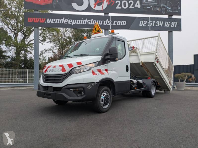 Véhicule utilitaire Iveco 35C16H
