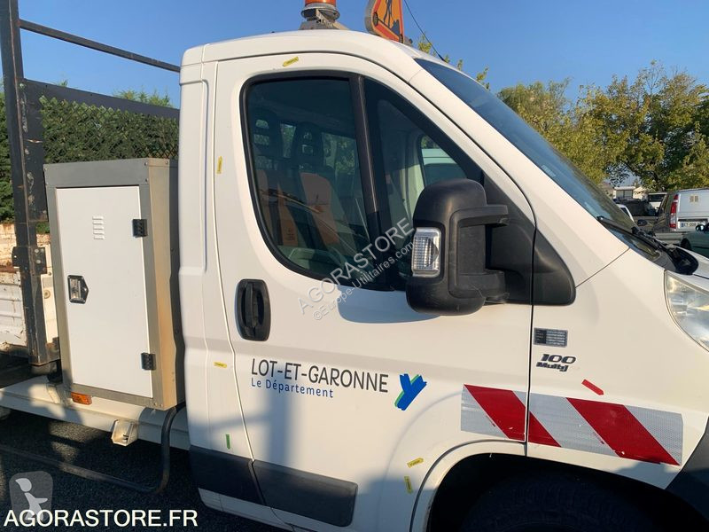 Véhicule utilitaire Fiat DUCATO
