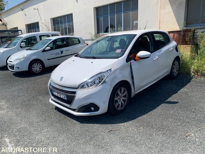 Véhicule utilitaire Peugeot 208