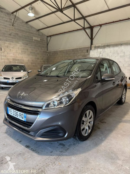 Veículo utilitário Peugeot 208