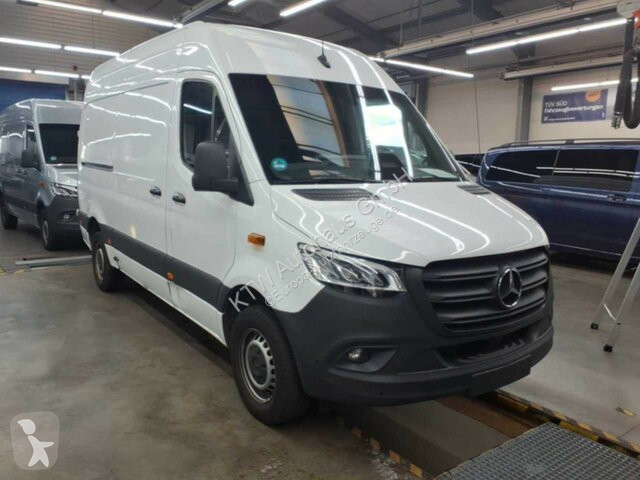 Autoutilitară Mercedes Sprinter 317...