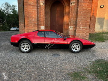 Voiture coupé Ferrari